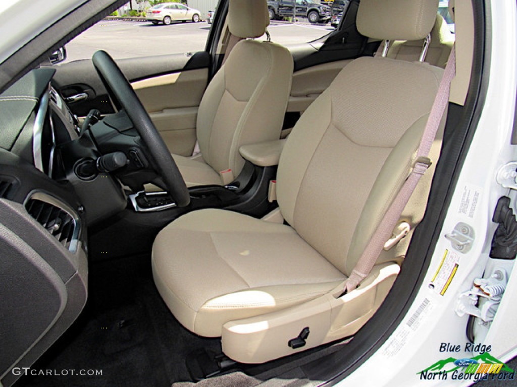 2013 Avenger SE V6 - New Bright White / Black/Light Frost Beige photo #10
