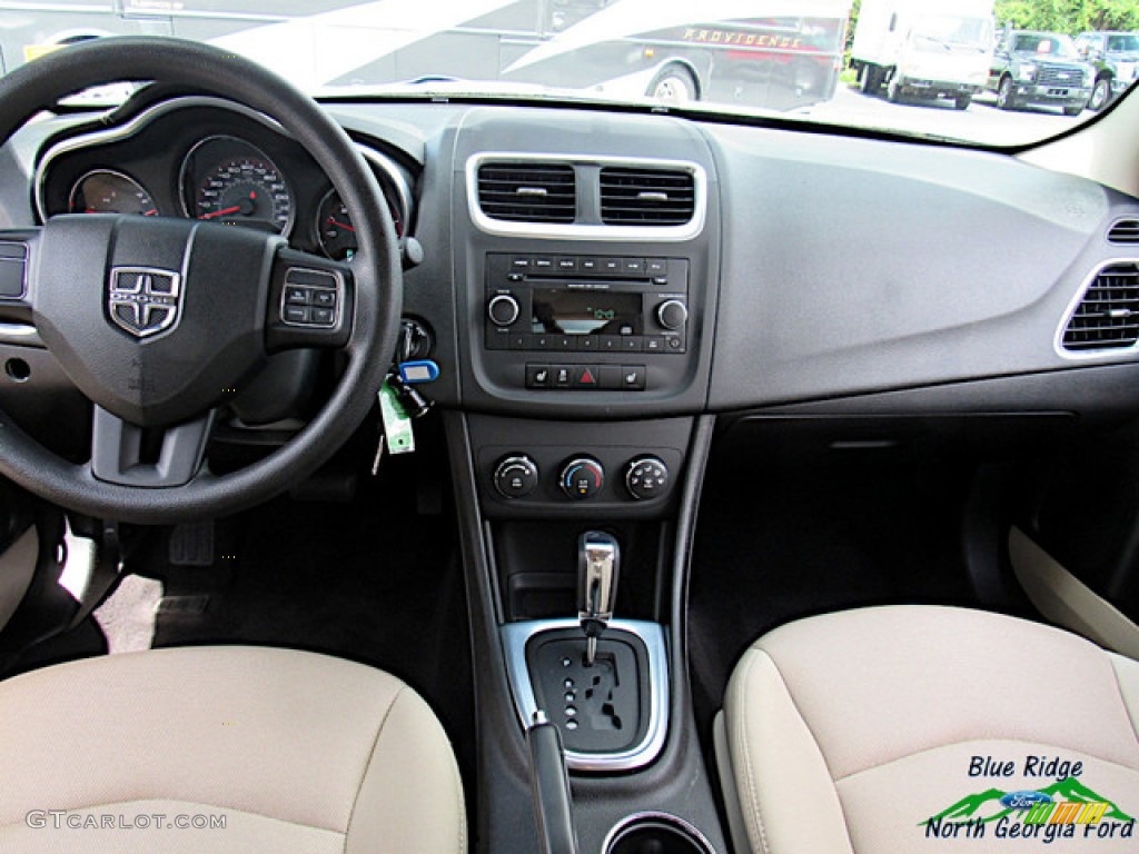 2013 Avenger SE V6 - New Bright White / Black/Light Frost Beige photo #15