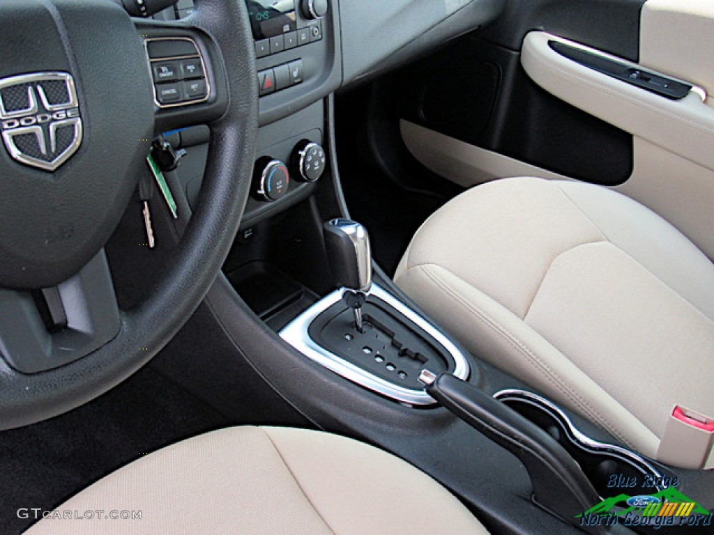2013 Avenger SE V6 - New Bright White / Black/Light Frost Beige photo #22
