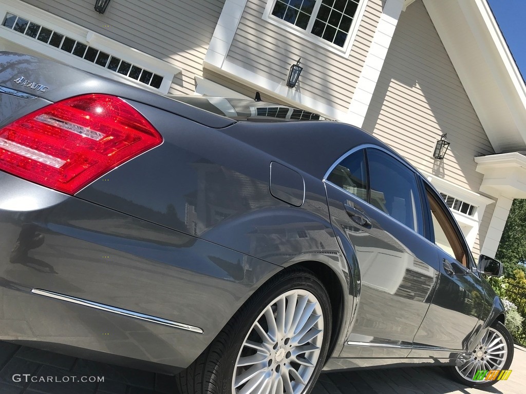 2010 S 550 4Matic Sedan - Flint Grey Metallic / Cashmere/Savanna photo #20