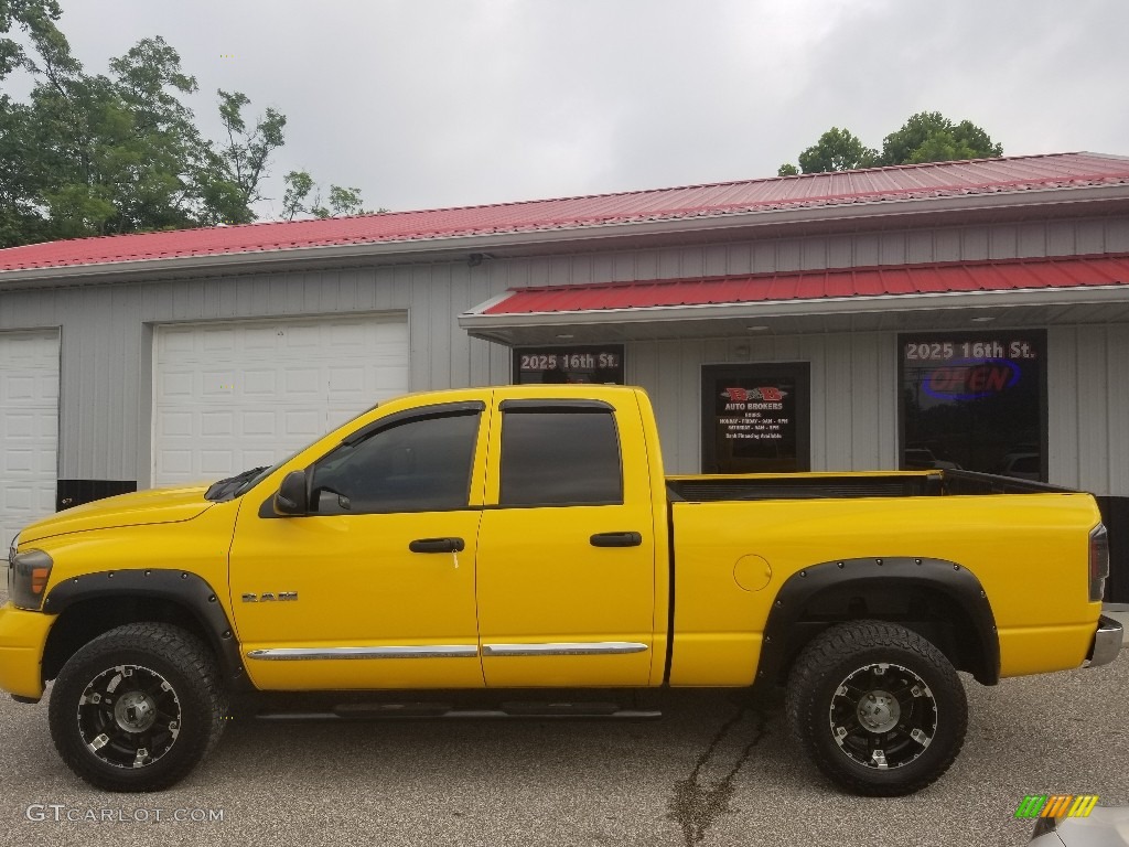 2008 Ram 1500 Laramie Quad Cab 4x4 - Detonator Yellow / Medium Slate Gray photo #2