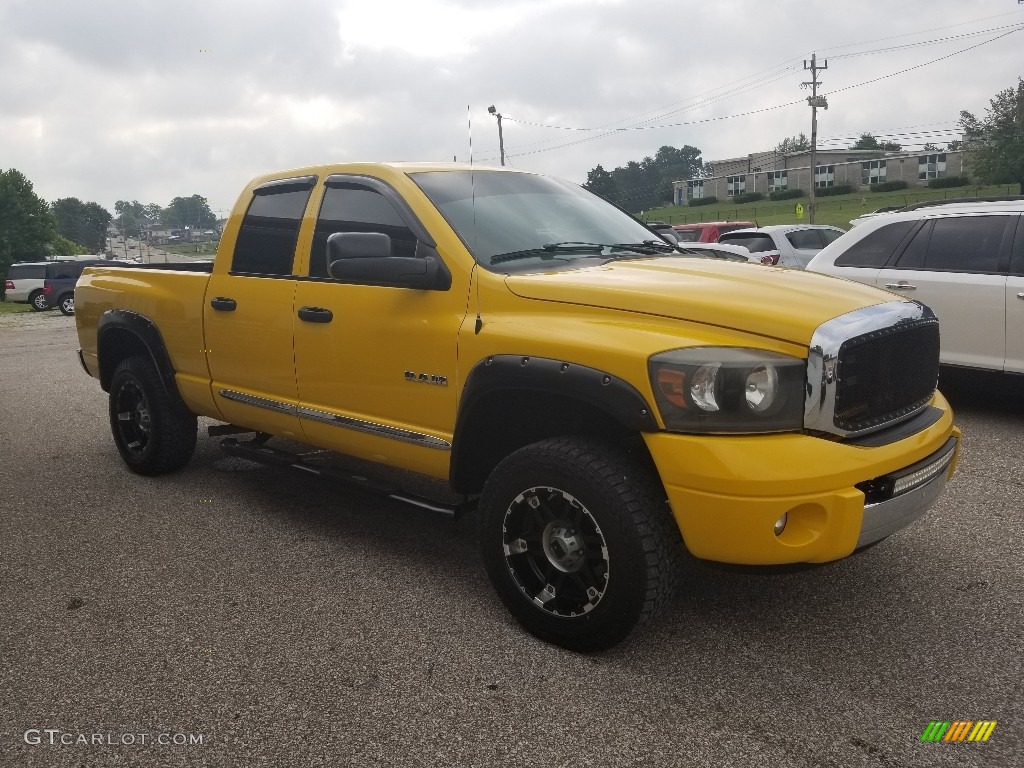 2008 Ram 1500 Laramie Quad Cab 4x4 - Detonator Yellow / Medium Slate Gray photo #9