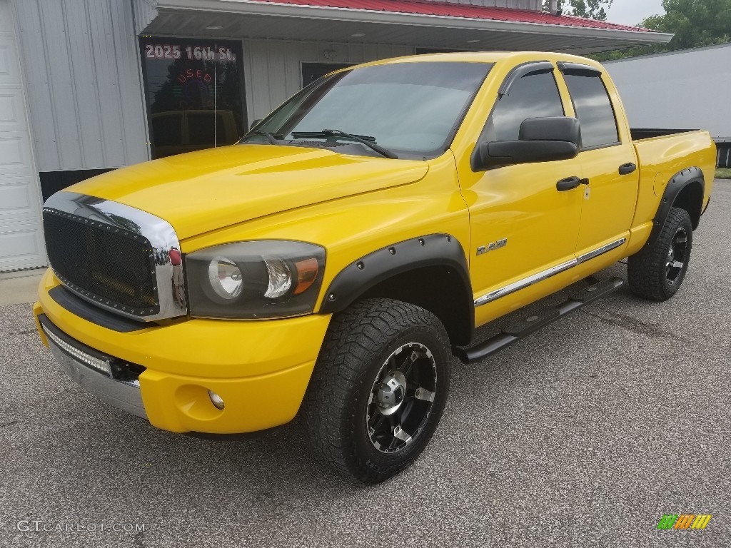 2008 Ram 1500 Laramie Quad Cab 4x4 - Detonator Yellow / Medium Slate Gray photo #39
