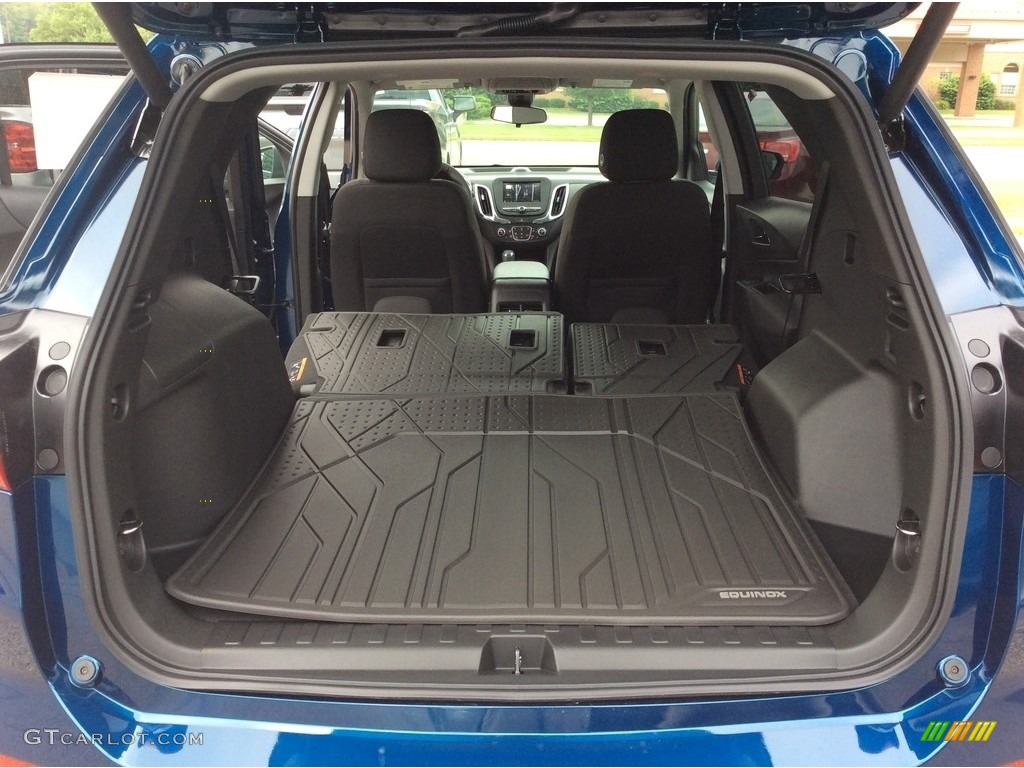 2020 Chevrolet Equinox LT AWD Trunk Photo #134371250