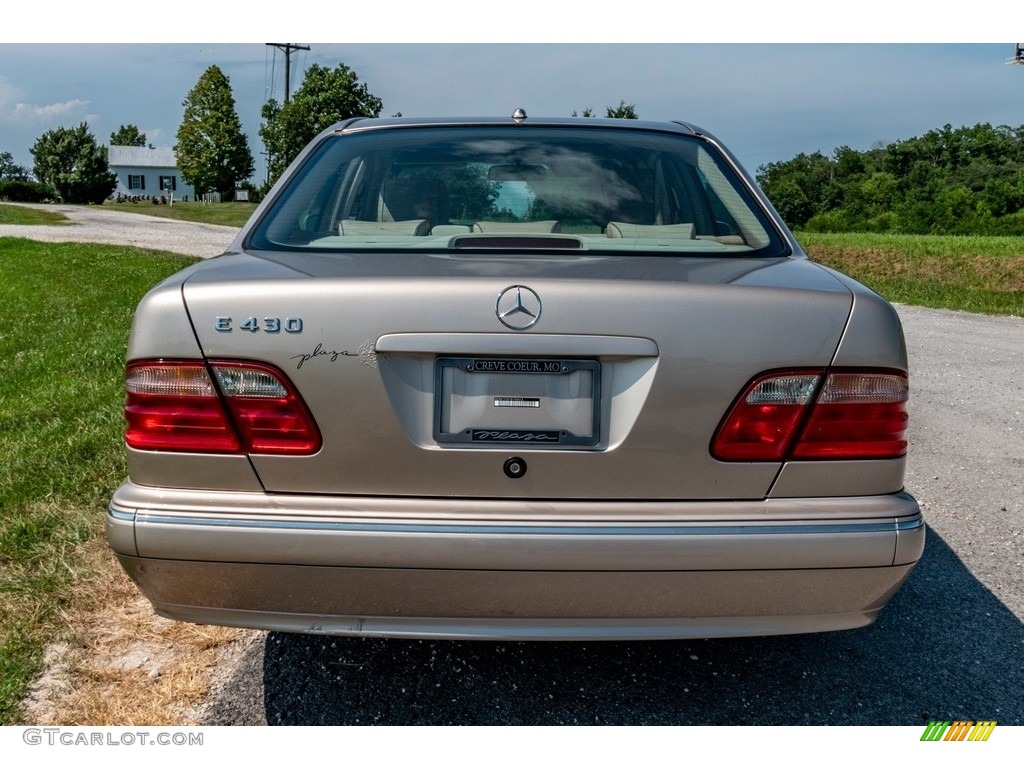 2001 E 430 Sedan - Desert Silver Metallic / Java photo #5