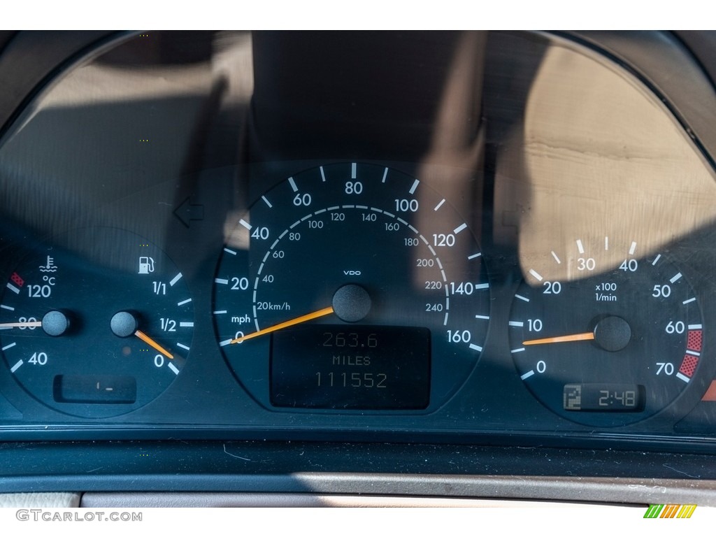 2001 E 430 Sedan - Desert Silver Metallic / Java photo #35