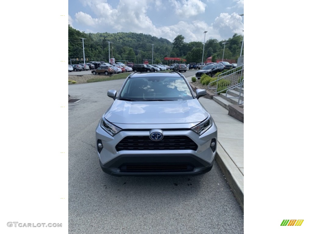2019 RAV4 XLE AWD Hybrid - Silver Sky Metallic / Black photo #1