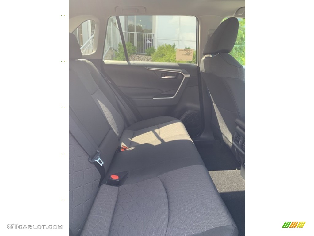 2019 RAV4 XLE AWD Hybrid - Silver Sky Metallic / Black photo #5