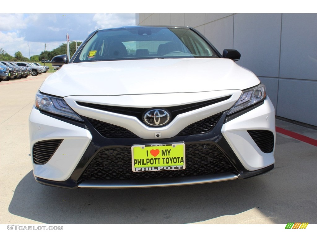 2019 Camry XSE - Midnight Black Metallic / Black photo #3