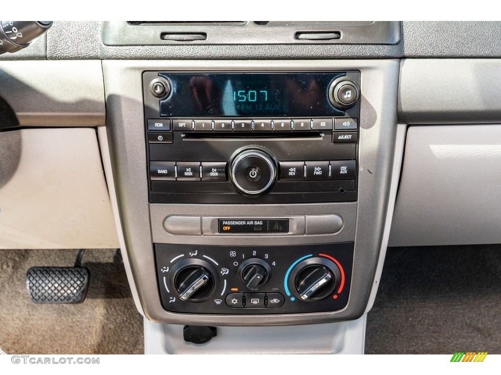 2009 Cobalt LS Sedan - Summit White / Gray photo #30