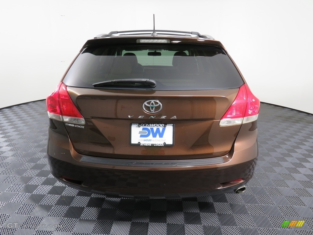 2009 Venza I4 - Sunset Bronze Mica / Gray photo #12