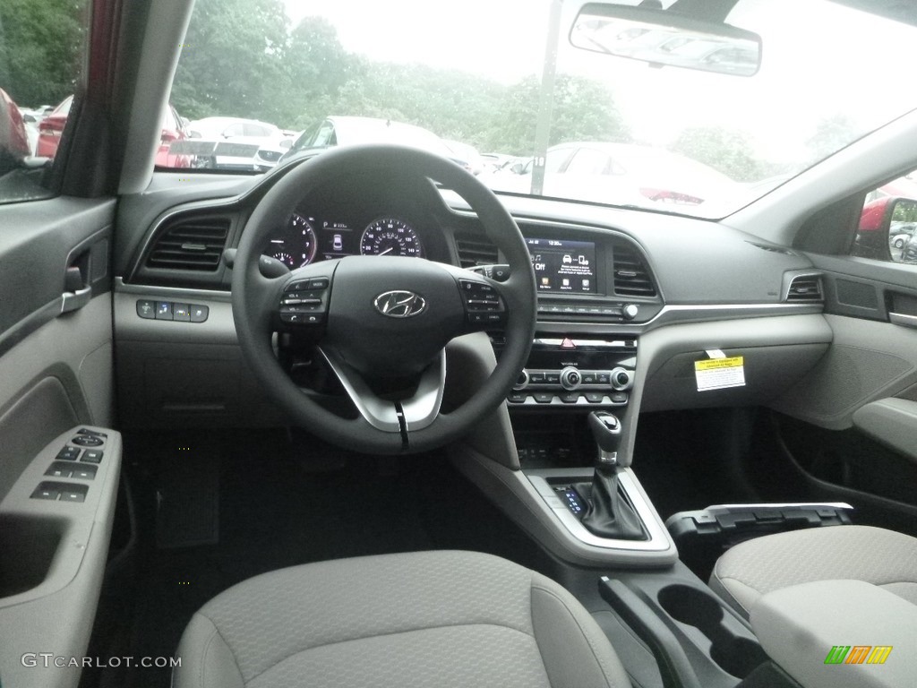 Gray Interior 2020 Hyundai Elantra SEL Photo #134399101