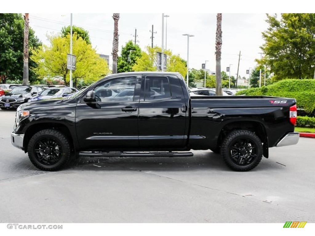 Midnight Black Metallic 2019 Toyota Tundra TSS Off Road Double Cab Exterior Photo #134402653