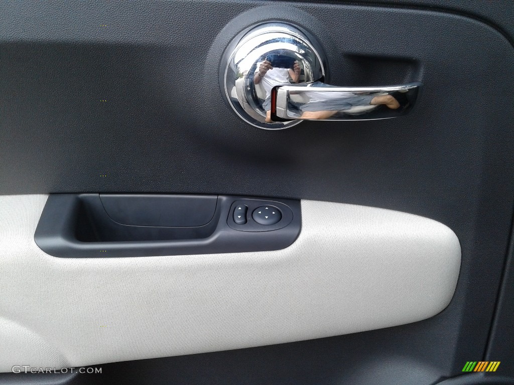 2019 Fiat 500 Pop Avorio (Ivory) Door Panel Photo #134403250