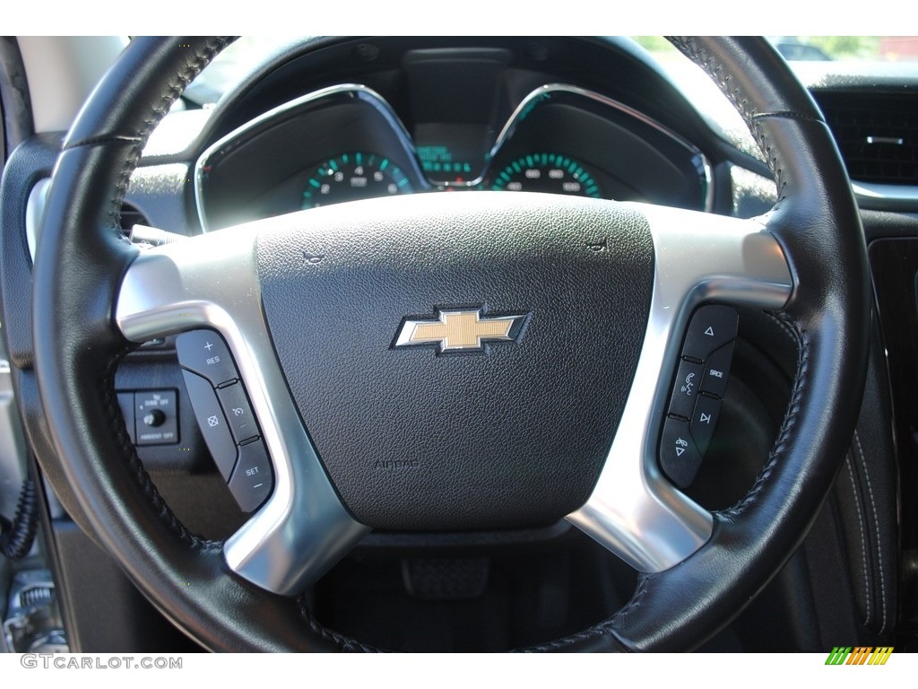 2017 Traverse LT - Silver Ice Metallic / Dark Titanium/Light Titanium photo #12