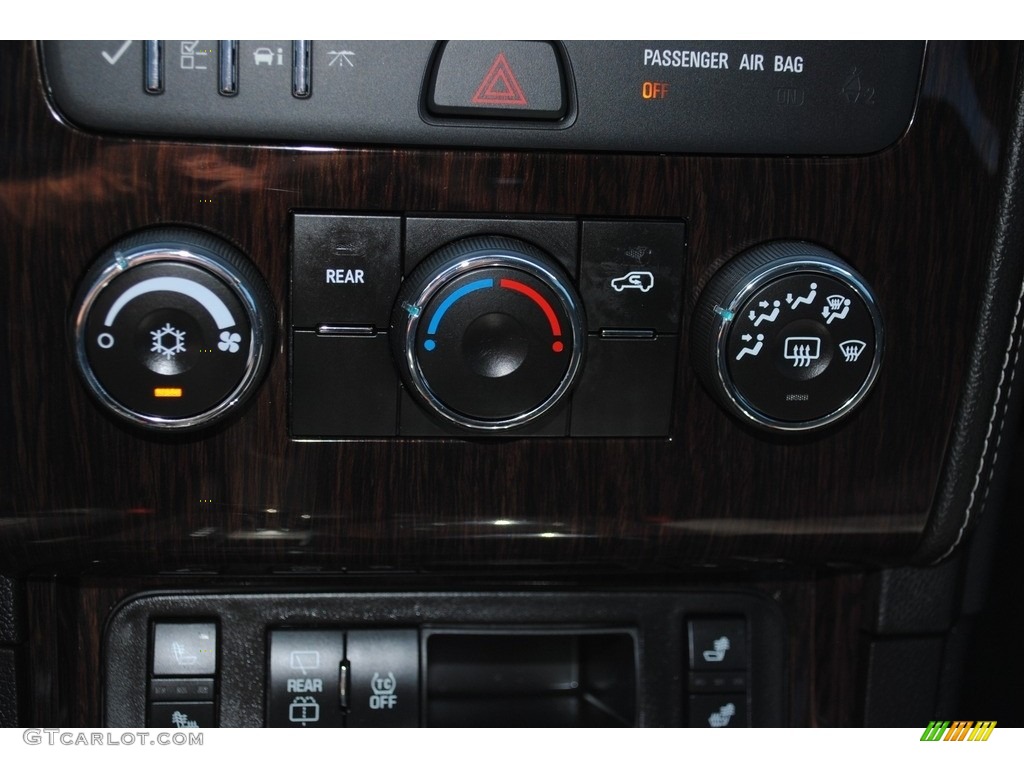 2017 Traverse LT - Silver Ice Metallic / Dark Titanium/Light Titanium photo #18