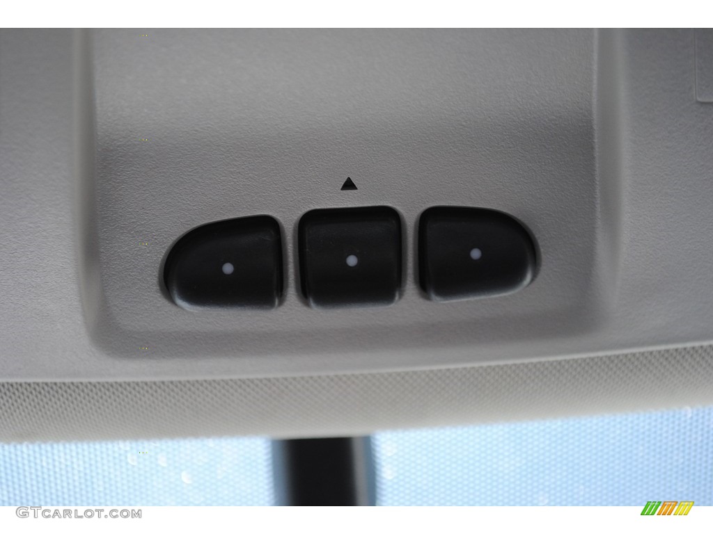 2017 Traverse LT - Silver Ice Metallic / Dark Titanium/Light Titanium photo #20