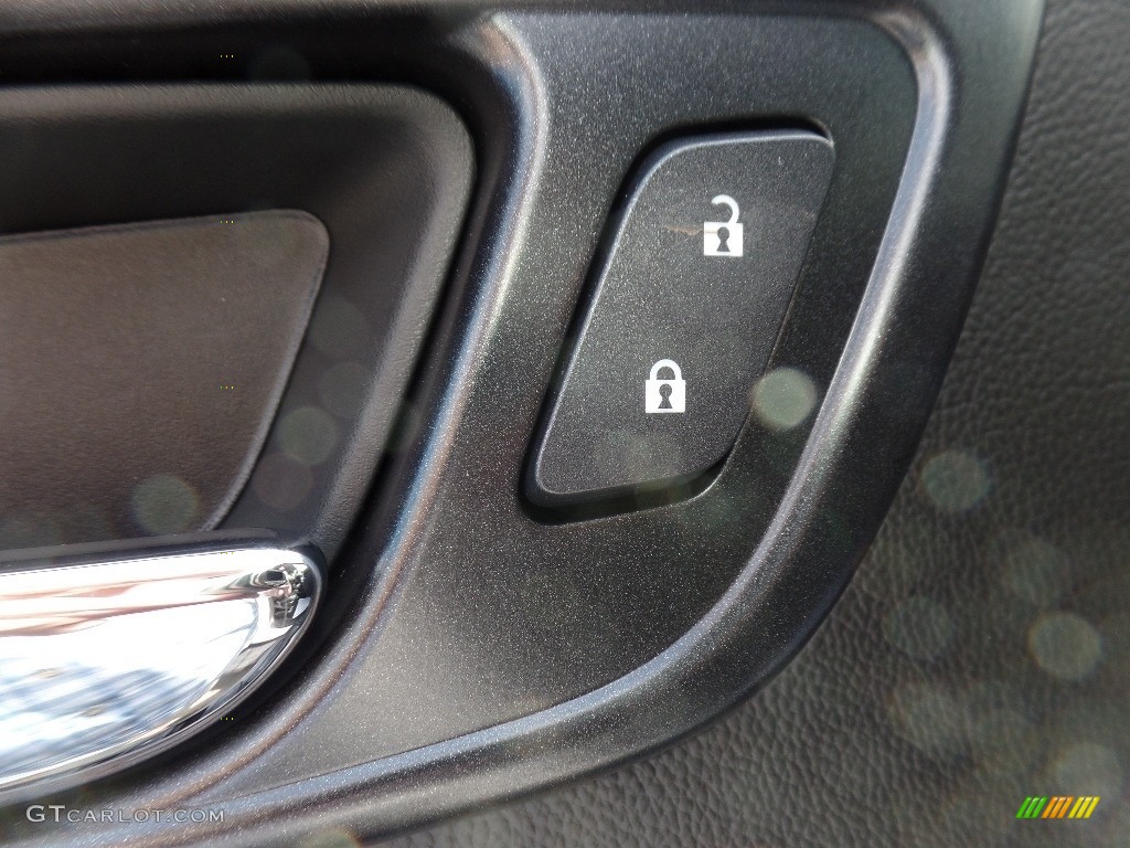 2019 Tahoe LS 4WD - Summit White / Jet Black photo #24