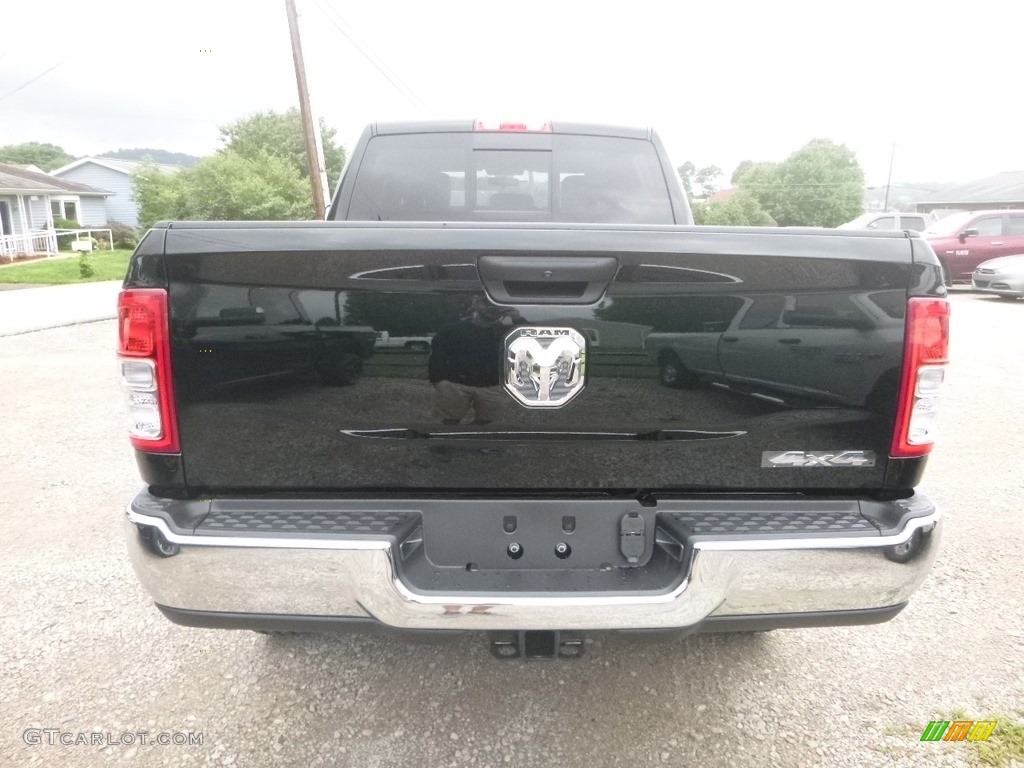2019 2500 Tradesman Crew Cab 4x4 - Black Forest Green Pearl / Black photo #4