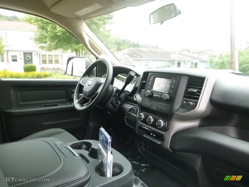 2019 2500 Tradesman Crew Cab 4x4 - Black Forest Green Pearl / Black photo #11