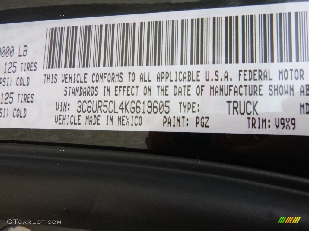 2019 2500 Tradesman Crew Cab 4x4 - Black Forest Green Pearl / Black photo #16