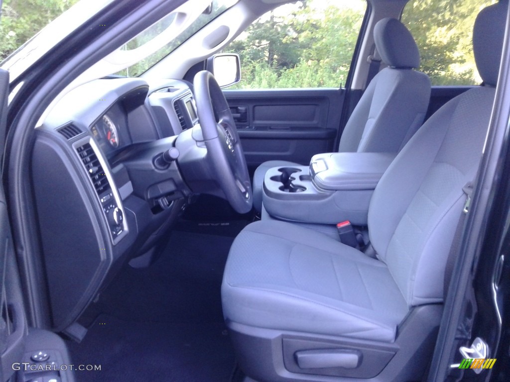 2018 1500 Express Quad Cab - Brilliant Black Crystal Pearl / Black/Diesel Gray photo #10
