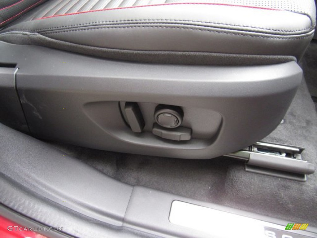 2019 Land Rover Discovery Sport HSE Luxury Controls Photo #134426340