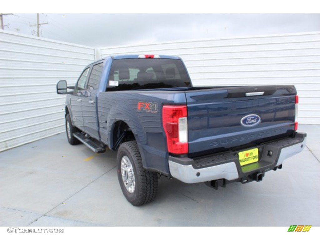 2019 F250 Super Duty XLT Crew Cab 4x4 - Blue Jeans / Earth Gray photo #5