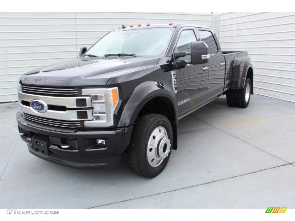 2019 Ford F450 Super Duty Limited Crew Cab 4x4 Exterior Photos