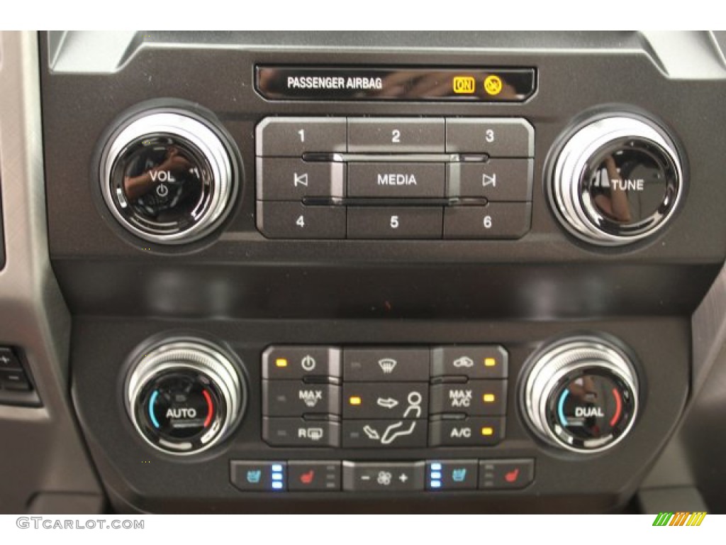 2019 Ford F450 Super Duty Limited Crew Cab 4x4 Controls Photos