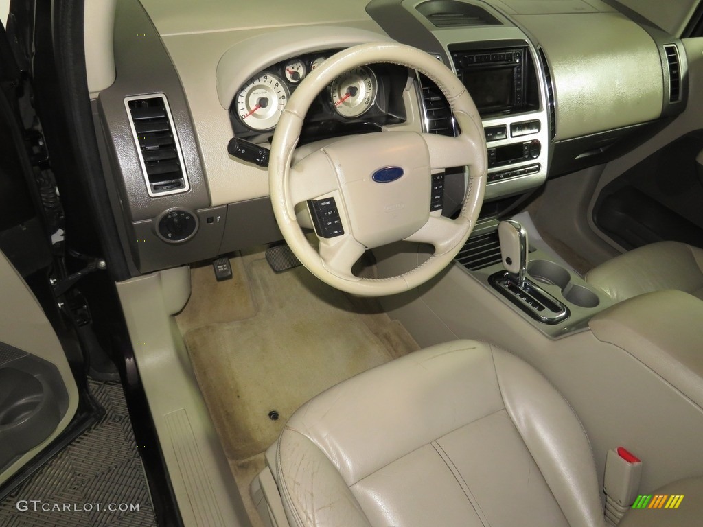 2007 Edge SEL Plus AWD - Black / Medium Light Stone photo #19