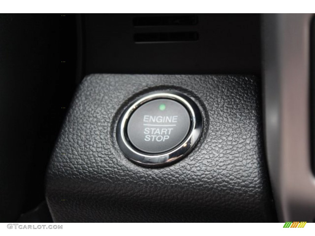 2019 F150 Platinum SuperCrew 4x4 - White Platinum / Black photo #19