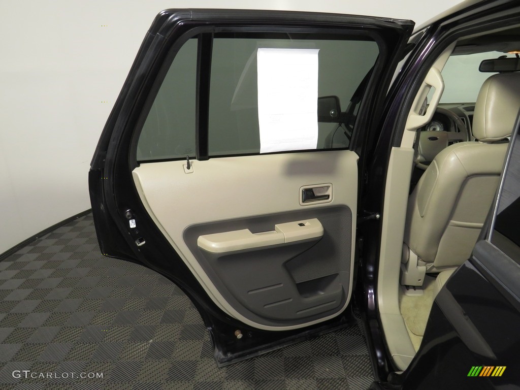 2007 Edge SEL Plus AWD - Black / Medium Light Stone photo #21