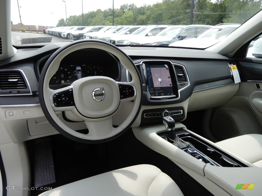 Blond Interior 2020 Volvo XC90 T5 AWD Momentum Photo #134429673