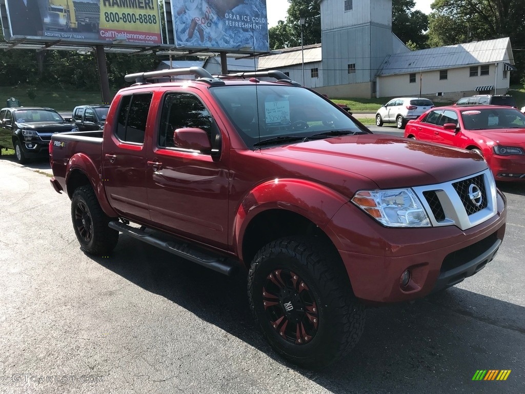 2017 Frontier Pro-4X Crew Cab 4x4 - Lava Red / Graphite photo #4