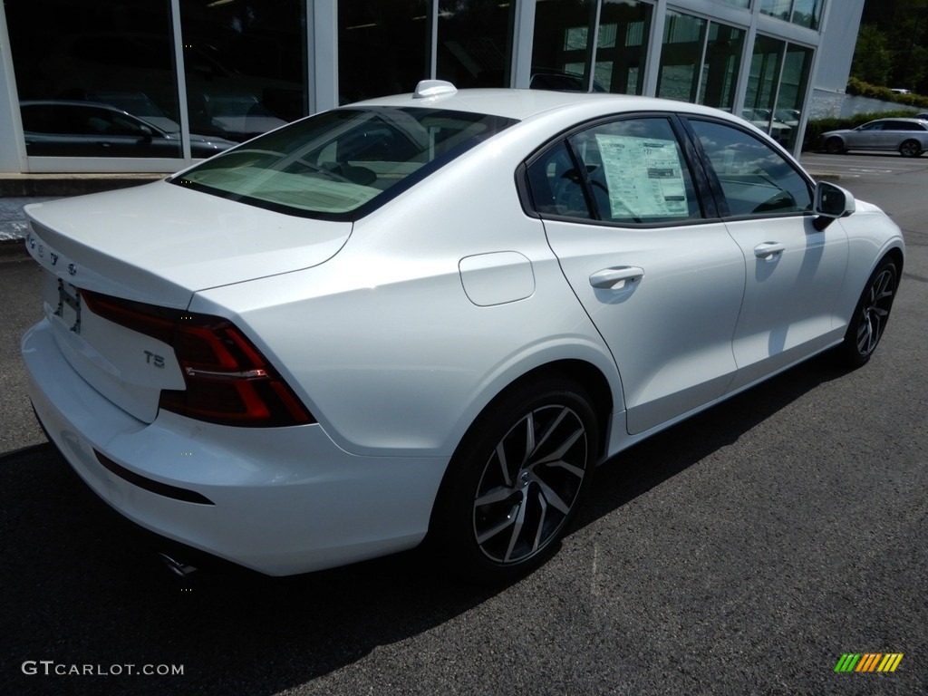 2020 S60 T5 Momentum - Crystal White Pearl Metallic / Blond photo #2