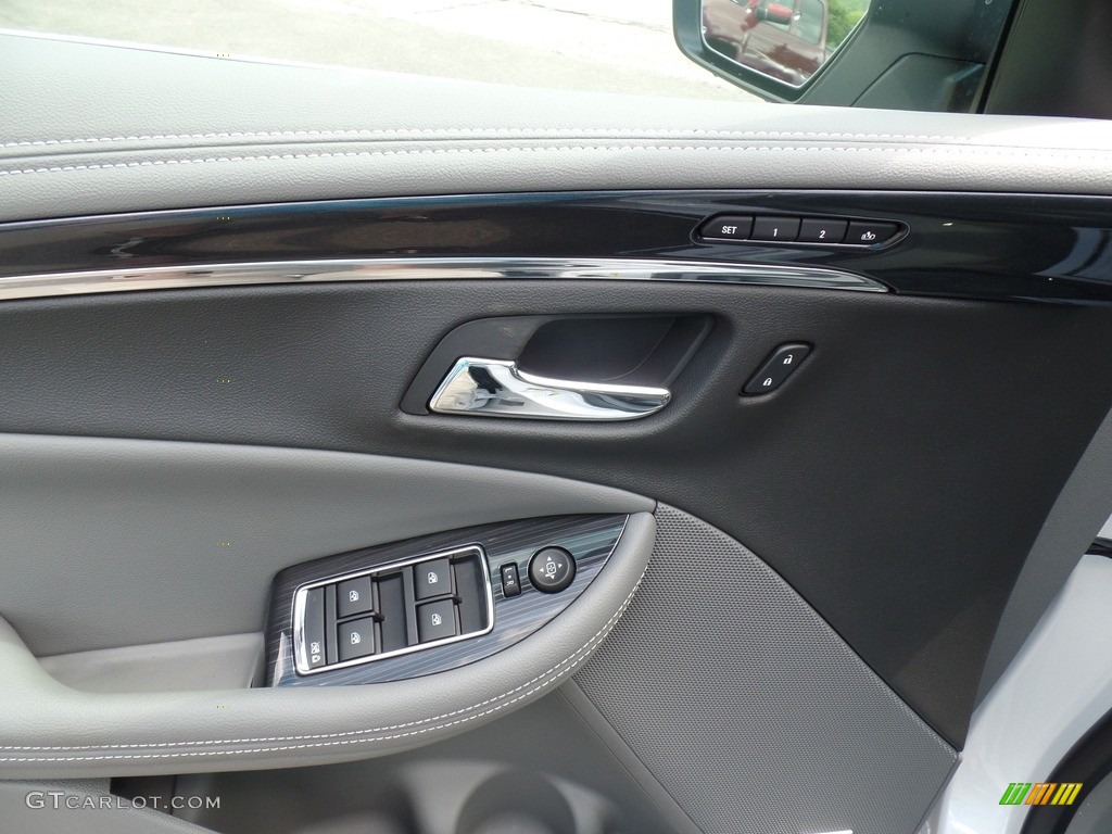 2019 Impala Premier - Iridescent Pearl Tricoat / Jet Black/­Dark Titanium photo #19