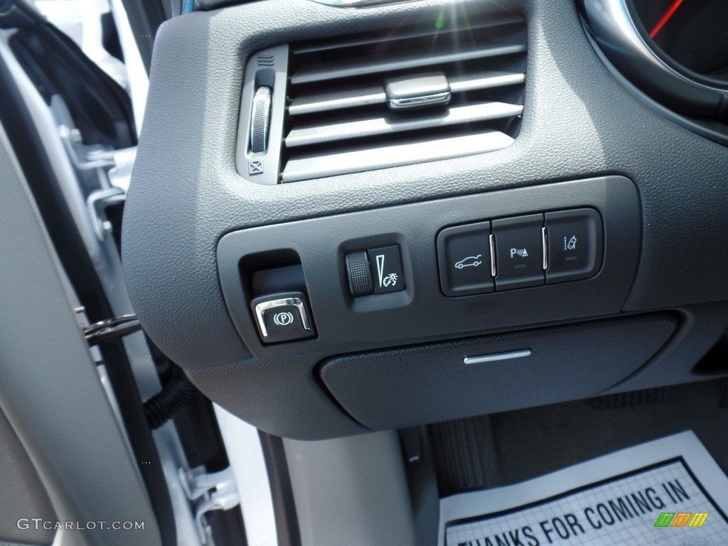 2019 Impala Premier - Iridescent Pearl Tricoat / Jet Black/­Dark Titanium photo #27
