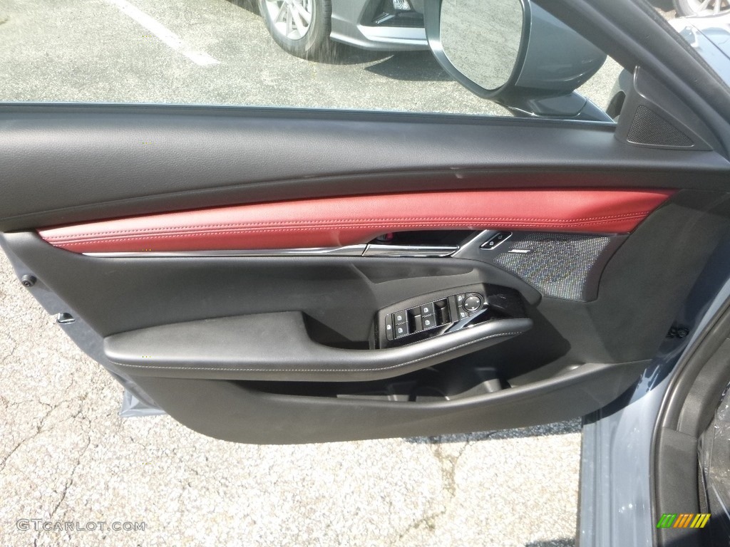2019 MAZDA3 Hatchback - Polymetal Gray Mica / Red photo #10