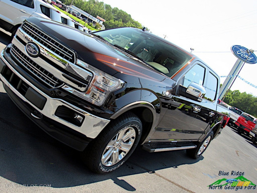 2019 F150 Lariat SuperCrew 4x4 - Magma Red / Light Camel photo #33