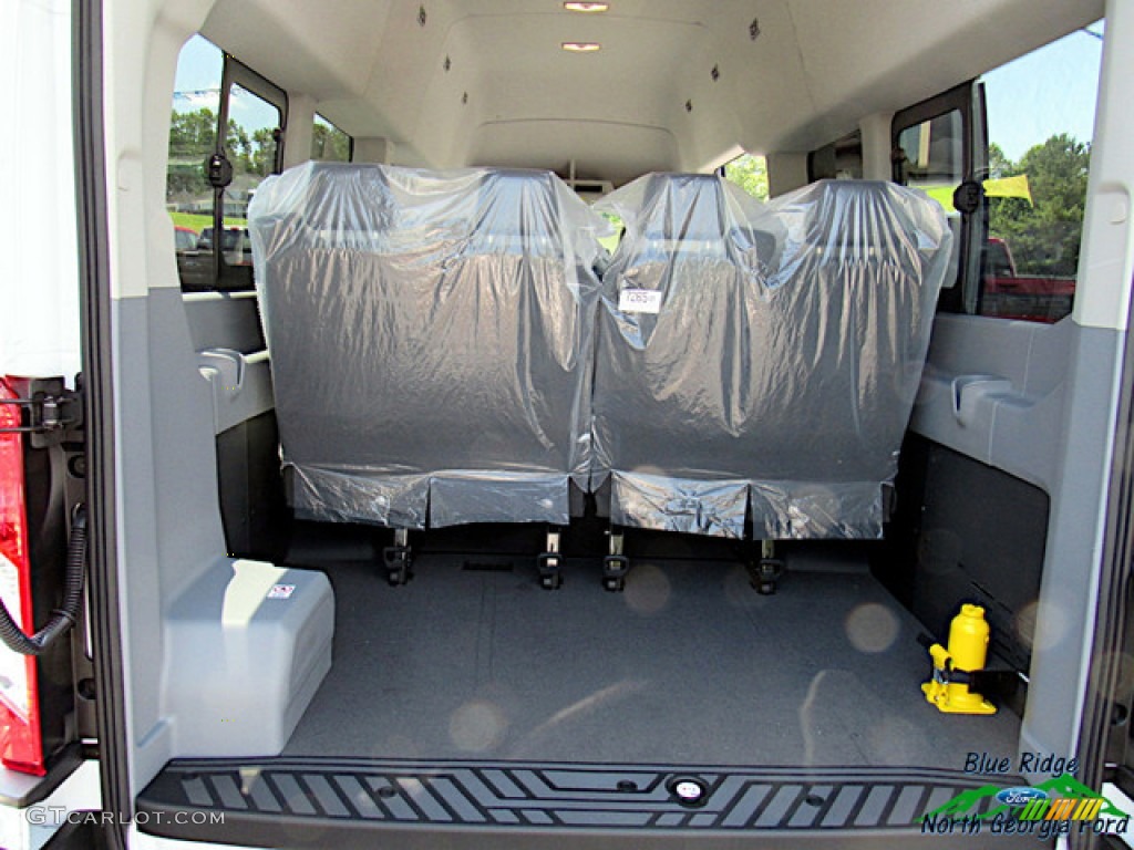 2019 Transit Passenger Wagon XLT 350 HR Long - Oxford White / Charcoal black photo #20