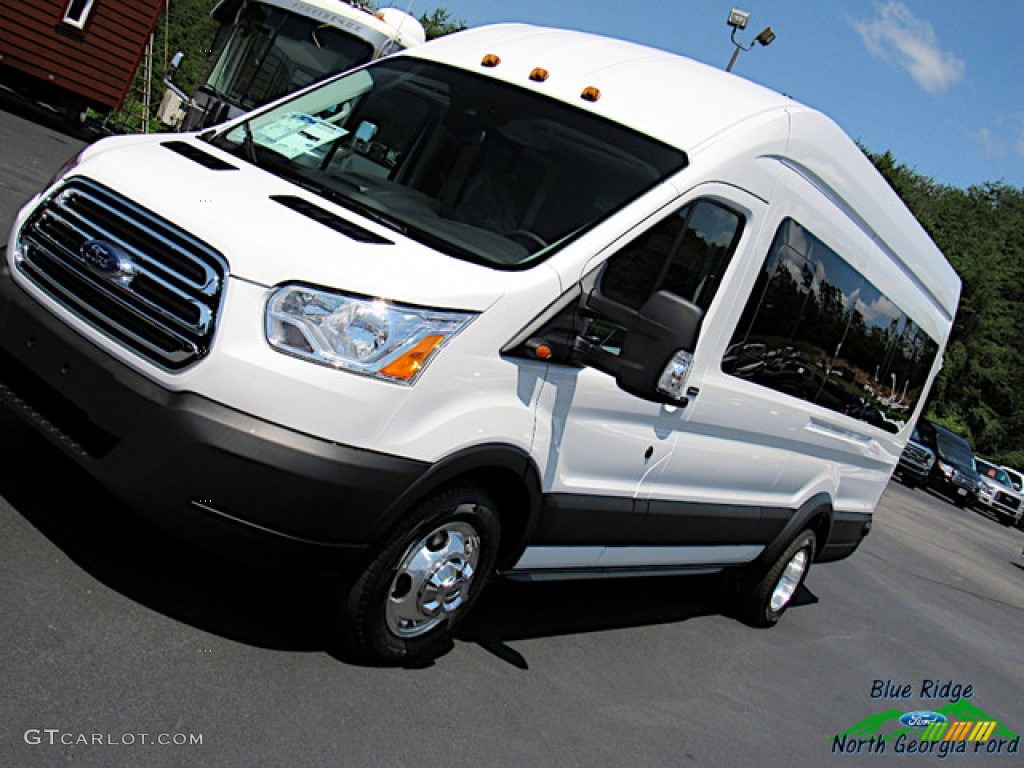 2019 Transit Passenger Wagon XLT 350 HR Long - Oxford White / Charcoal black photo #33