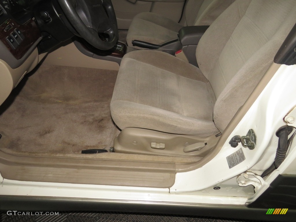 2003 Outback Wagon - White Frost Pearl / Gray photo #16