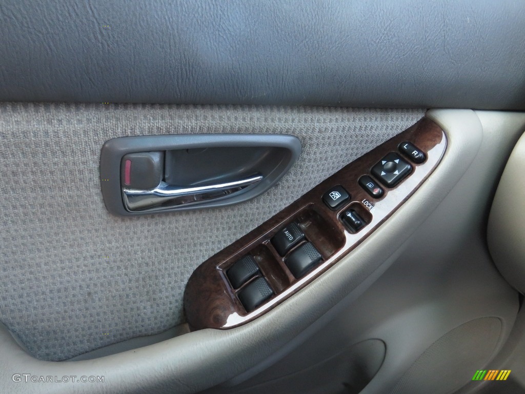2003 Outback Wagon - White Frost Pearl / Gray photo #32