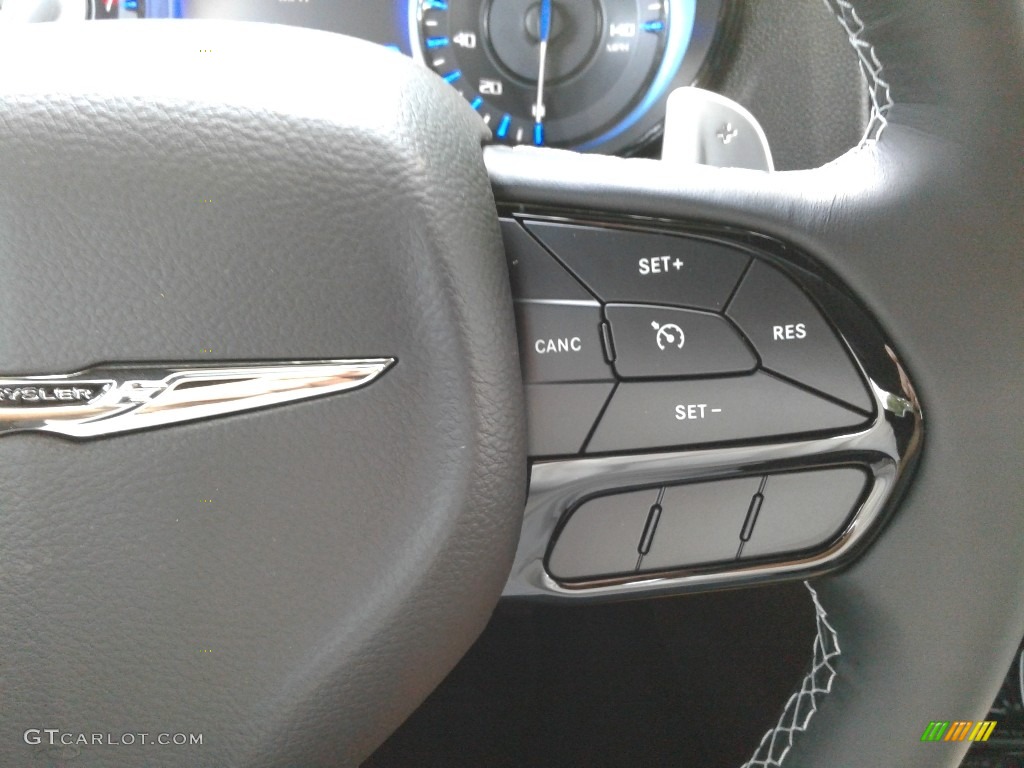 2019 300 S - Ocean Blue Metallic / Black photo #18