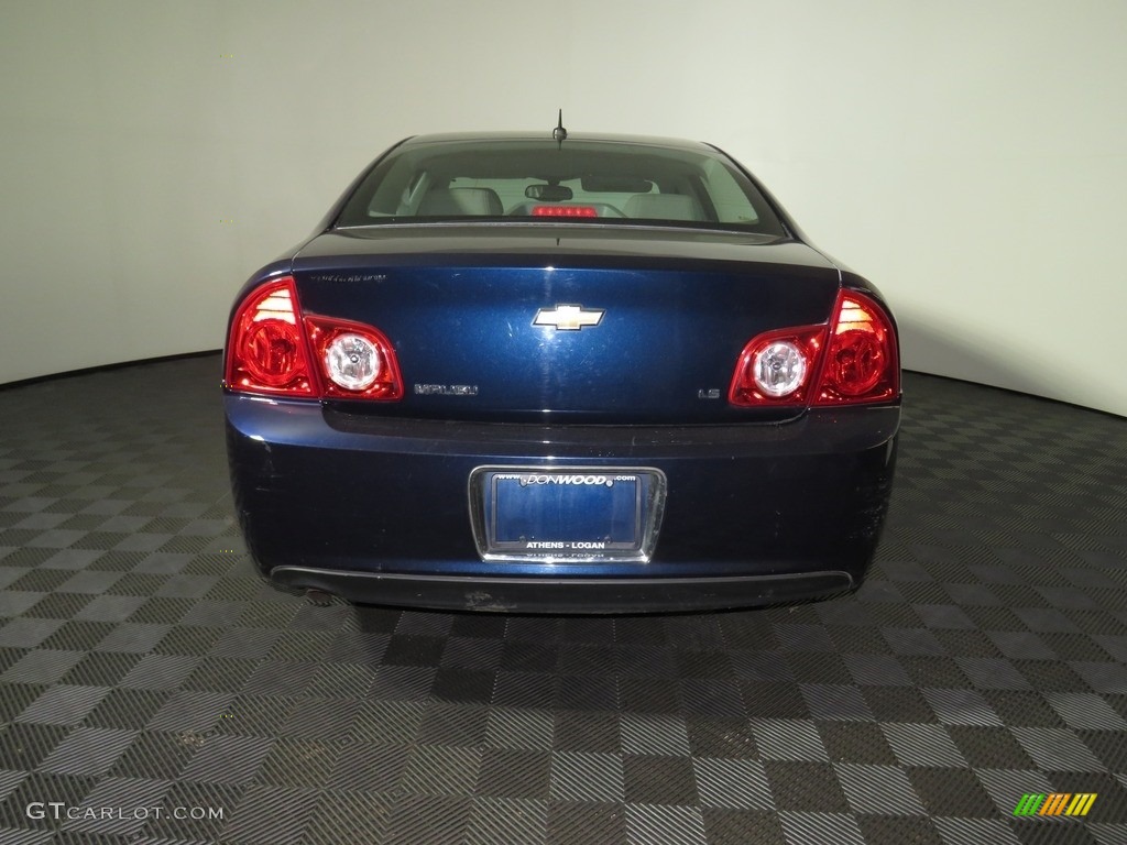 2009 Malibu LS Sedan - Imperial Blue Metallic / Titanium photo #11