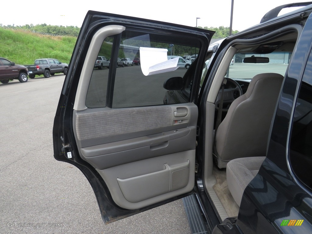 2003 Durango SLT 4x4 - Black / Dark Slate Gray photo #20