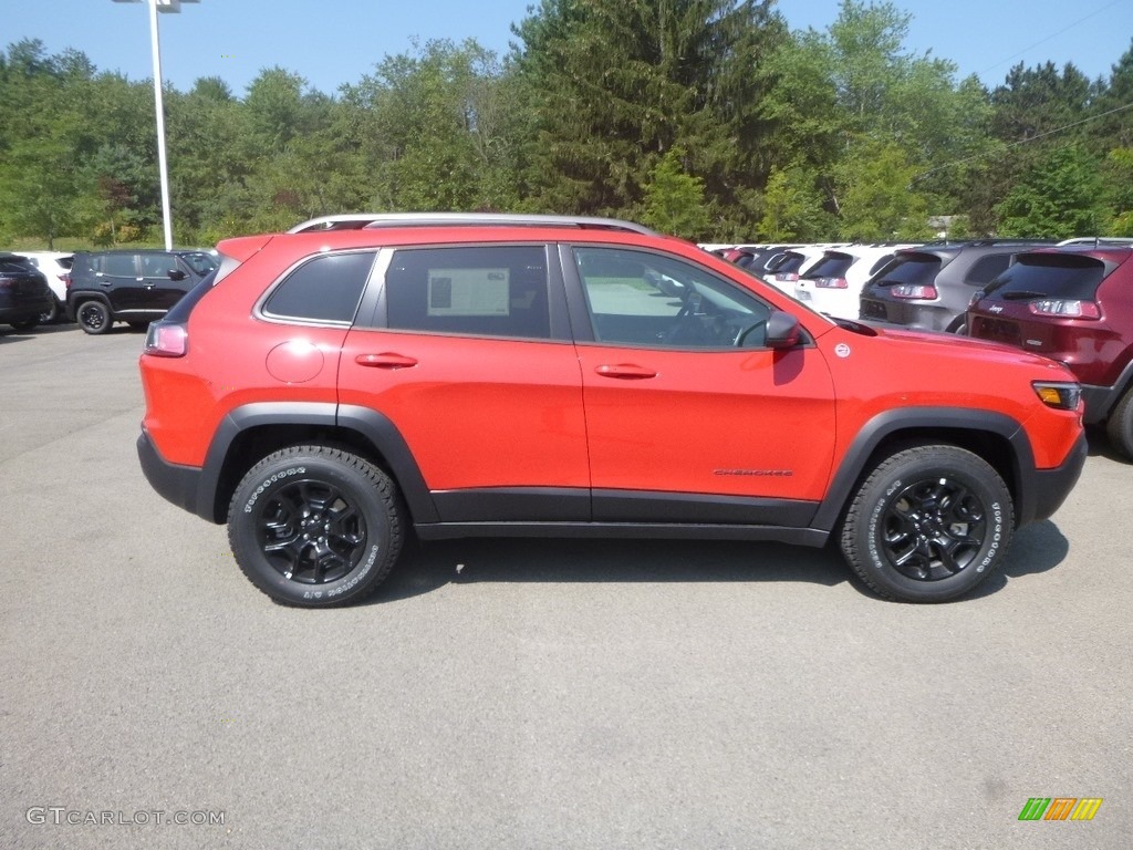 Firecracker Red 2019 Jeep Cherokee Trailhawk 4x4 Exterior Photo #134457130
