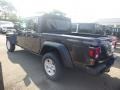 2020 Granite Crystal Metallic Jeep Gladiator Sport 4x4  photo #2
