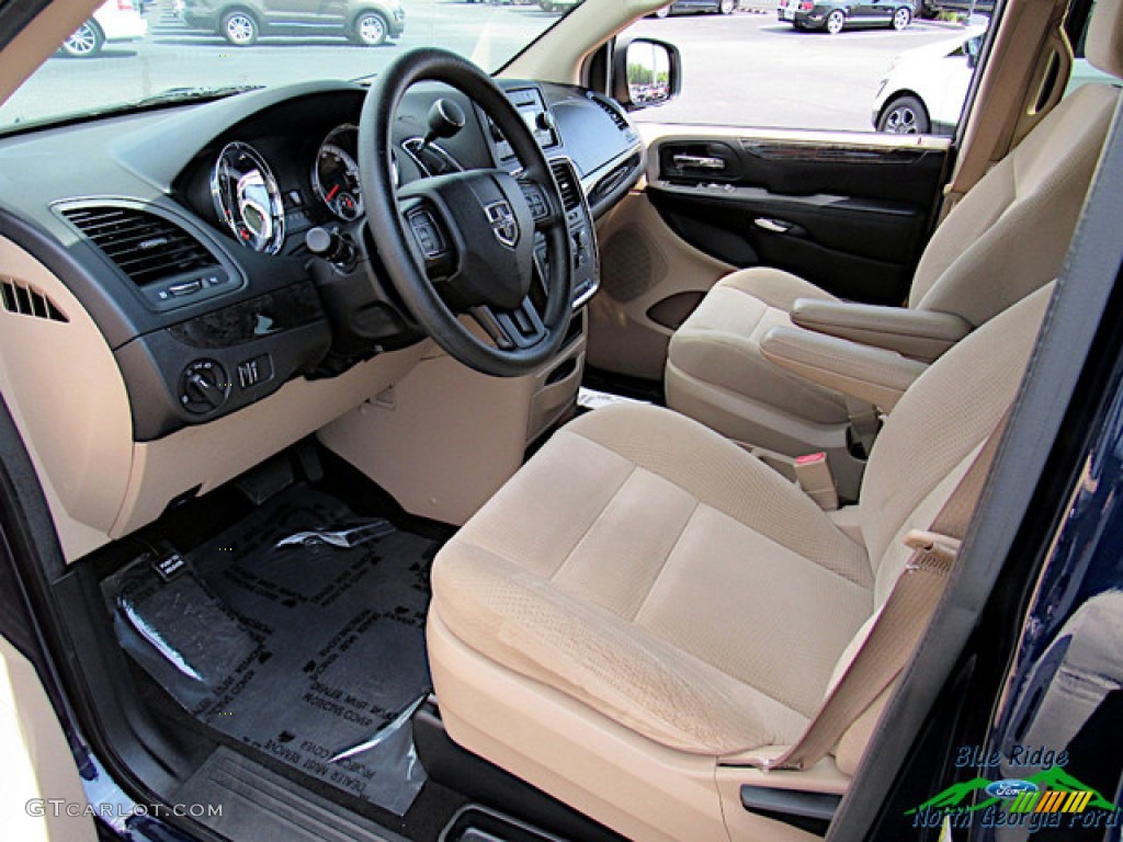 2014 Grand Caravan SE - True Blue Pearl / Black/Sandstorm photo #26